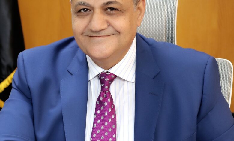 خالد عبد الصادق